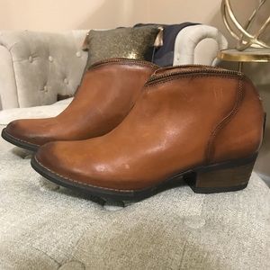 Very Volatile NEW Sofia Booties | Leather